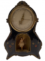 1950 ALMAN PETER MUSICAL CLOCK MEKANİK İÇİNDE ALARM ZAMANLARI DÖNEN BALERİN  BULUNAN METAL KASA ÇALAR SAAT