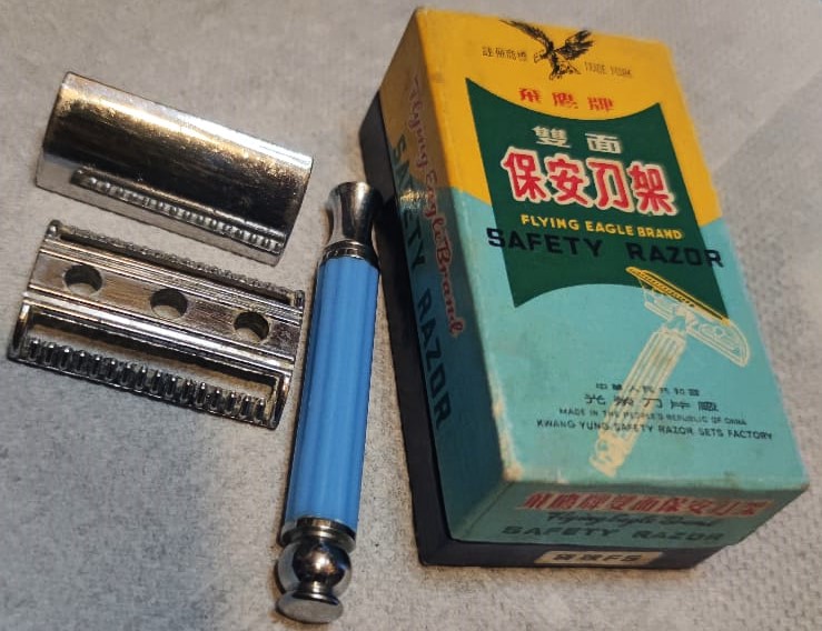 1960 KWANG YUNG SAFETY RAZOR SETS FACTORY FLYING EAGLE BRAND AYNALI ...